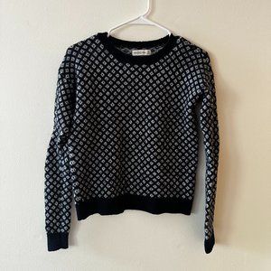 Navy patterned Abercrombie & Fitch sweater